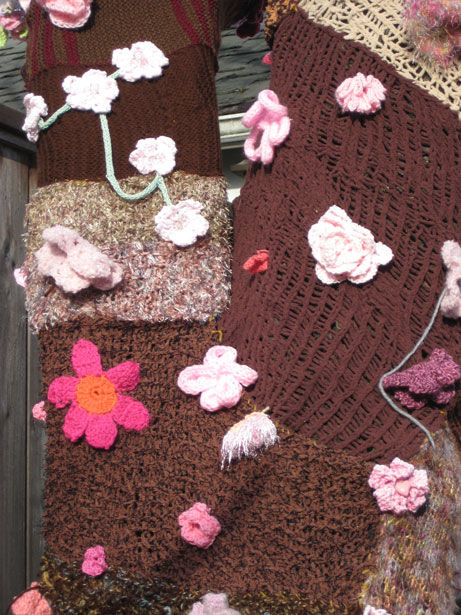 Joy Kogawa's house - yarn bombing 2011 (photo by JT)